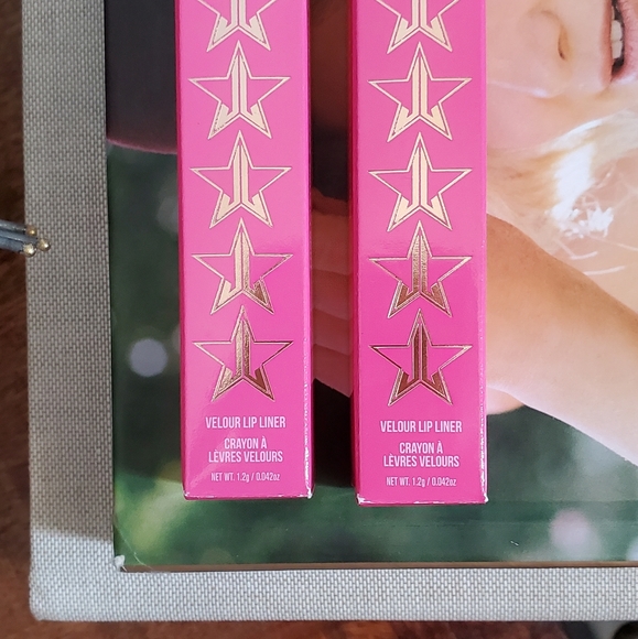 ❤️ Jeffree Star Cosmetics Velour Lip Liner ❤️ - Picture 2 of 6